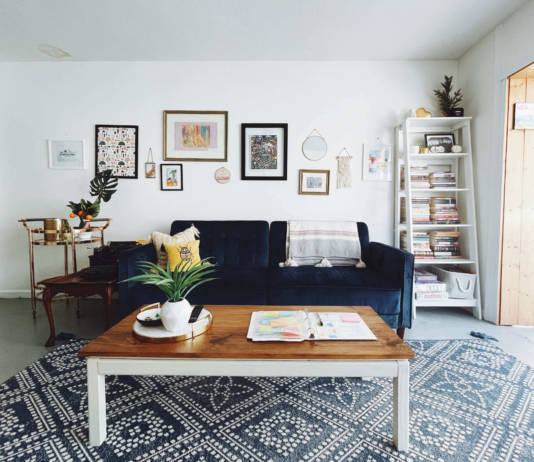 The Ultimate Guide to Buying Rugs Online: Tips and Tricks for a Hassle-Free Shopping Experience
