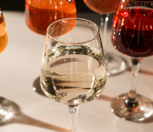 The Ultimate Guide To Buying Natural Wine Online: What You Need To Know?