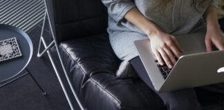 The Pros and Cons of Hiring a Remote Software Development Team