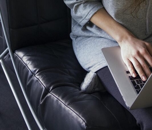 The Pros and Cons of Hiring a Remote Software Development Team