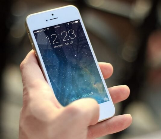 rajkotupdates.news:apple-iphone-exports-from-india-doubled-between-april-and-august rajkotupdates.news:apple-iphone-exports-from-india-doubled-between-april-and-august