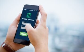 Mobile Banking vs. Traditional Savings Accounts: Which is More Secure? Mobile Banking vs. Traditional Savings Accounts: Which is More Secure?